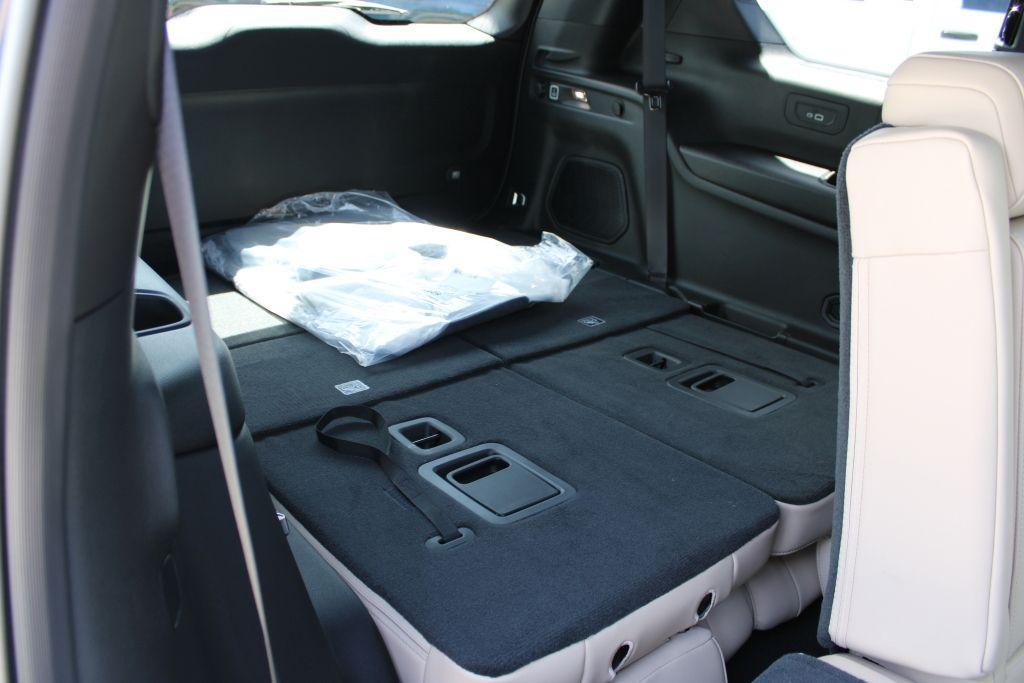new 2026 Jeep Grand Cherokee L car, priced at $48,130