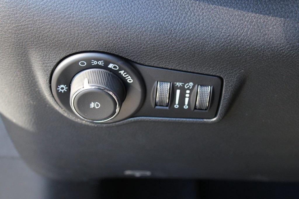 new 2026 Jeep Compass car, priced at $30,650