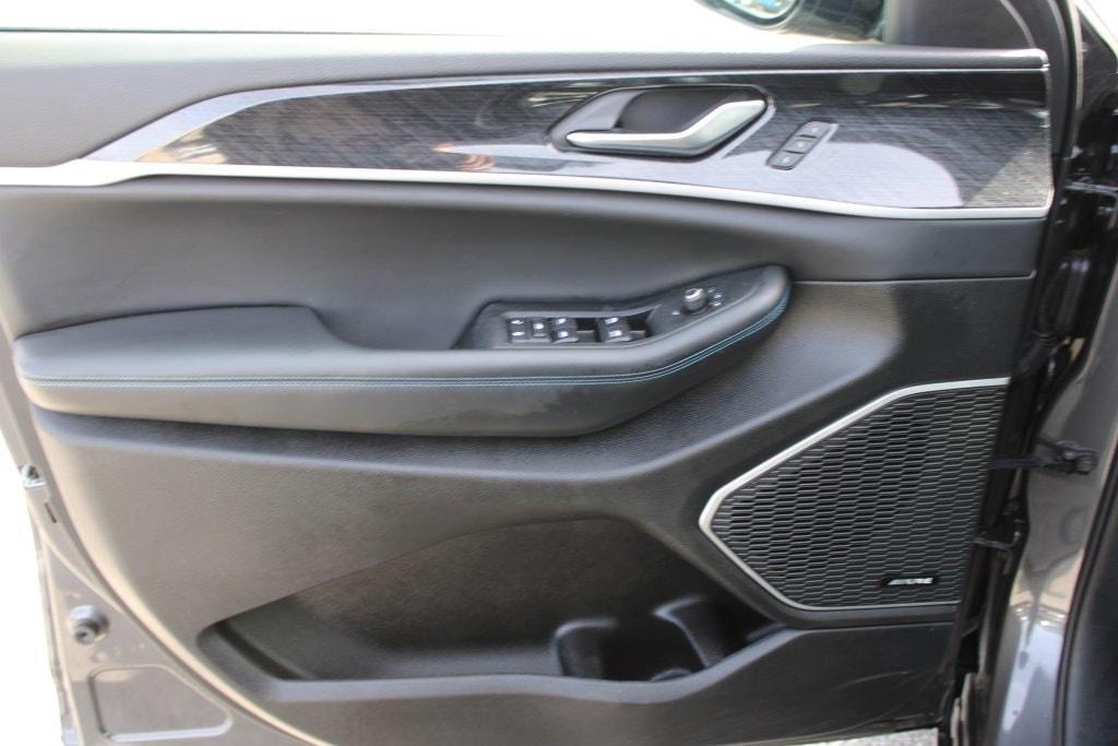 used 2022 Jeep Grand Cherokee 4xe car, priced at $27,527