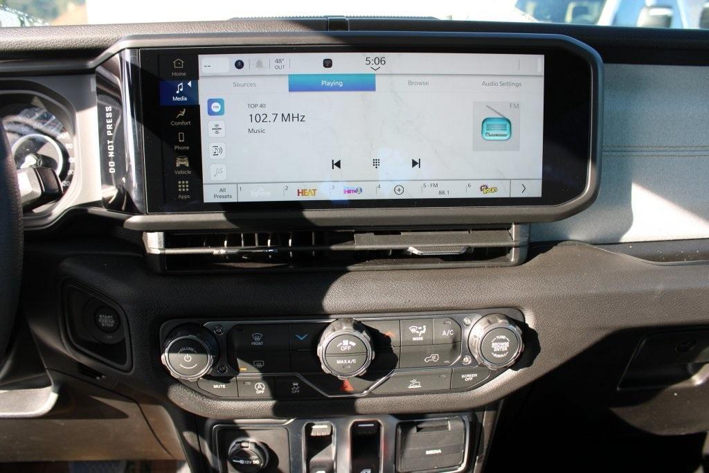 new 2026 Jeep Wrangler car, priced at $38,415