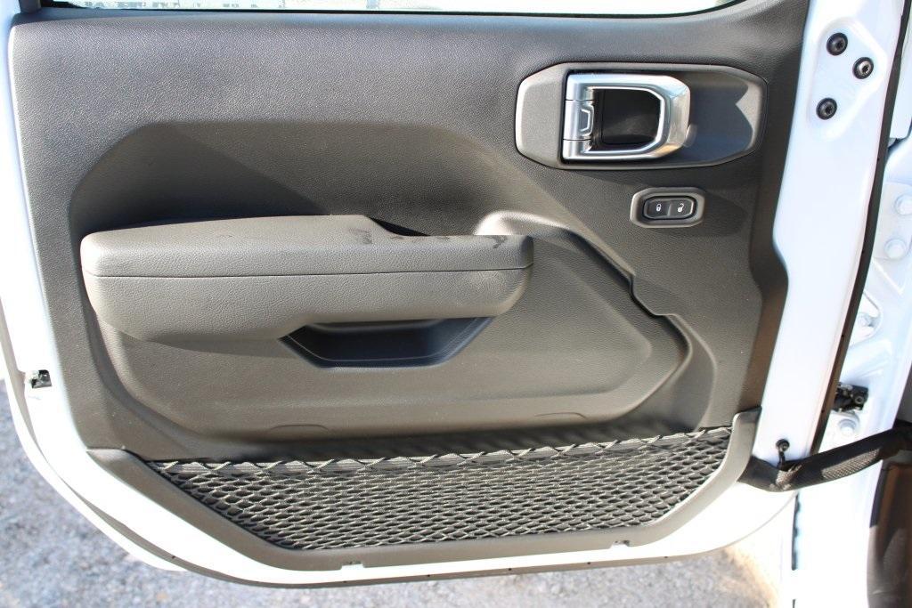 new 2026 Jeep Wrangler car, priced at $38,415