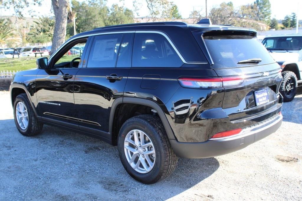 new 2025 Jeep Grand Cherokee car, priced at $32,975