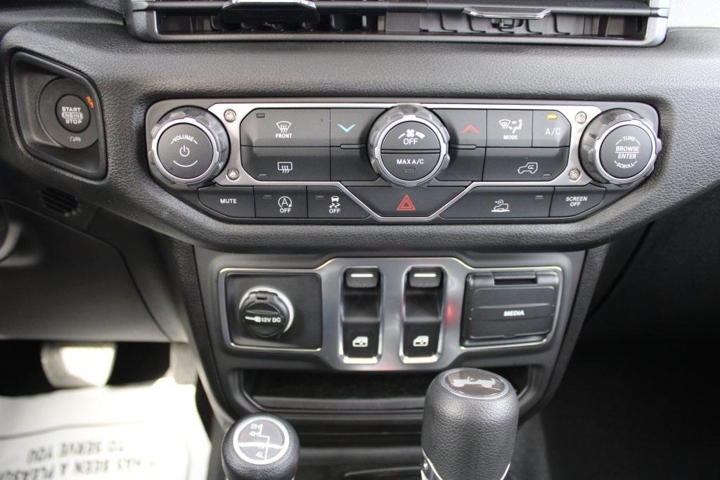 new 2026 Jeep Wrangler car, priced at $37,875