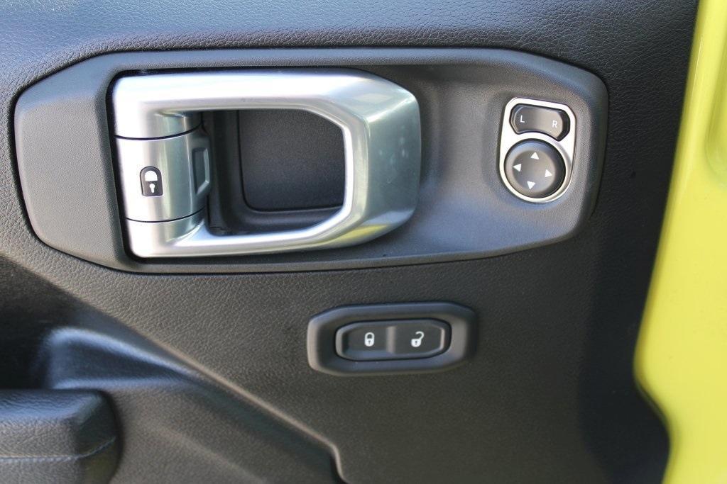 used 2024 Jeep Gladiator car, priced at $31,998