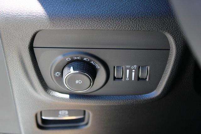 new 2025 Jeep Grand Cherokee L car, priced at $42,015