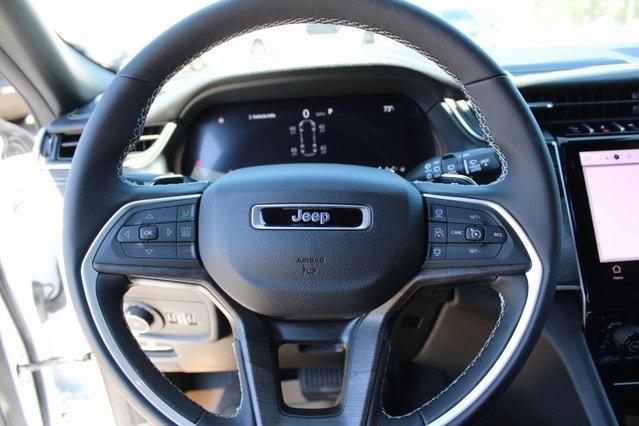 new 2025 Jeep Grand Cherokee L car, priced at $42,015