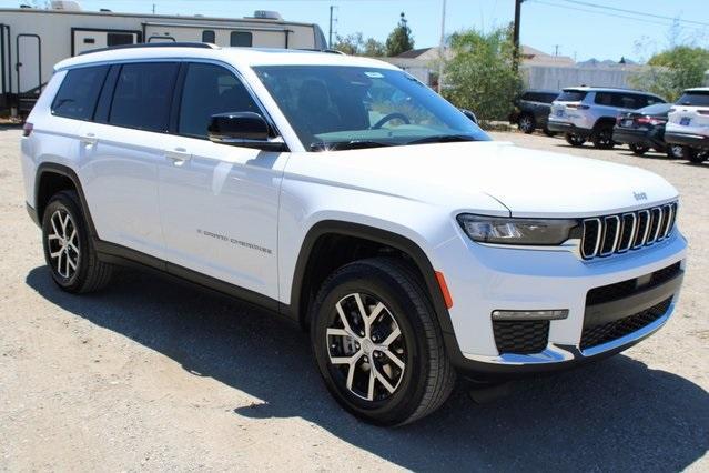 new 2025 Jeep Grand Cherokee L car, priced at $42,015