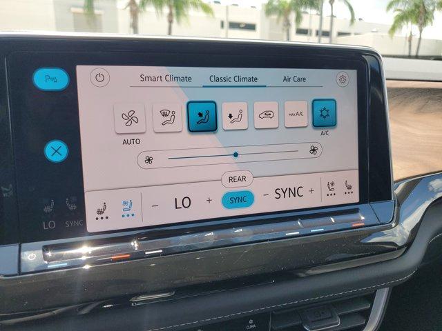 new 2026 Volkswagen Atlas car, priced at $45,734