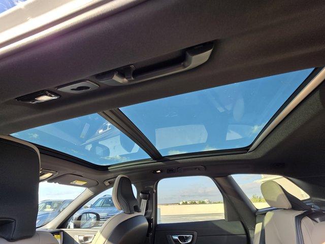 new 2026 Volvo XC60 Plug-In Hybrid car