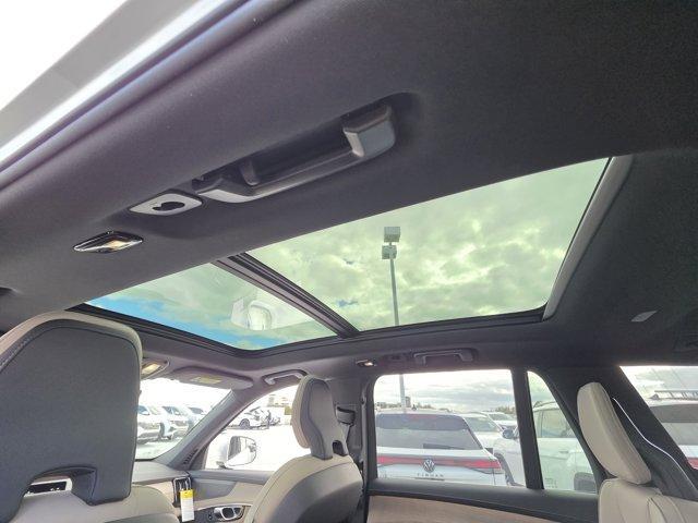 new 2026 Volvo XC90 car