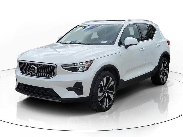 used 2023 Volvo XC40 car, priced at $30,888