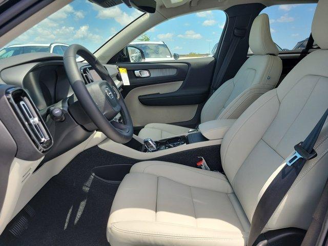 new 2026 Volvo XC40 car, priced at $49,567