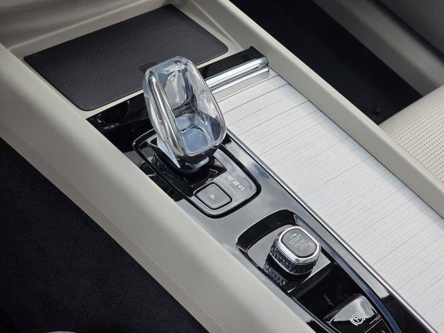 new 2026 Volvo XC60 Plug-In Hybrid car