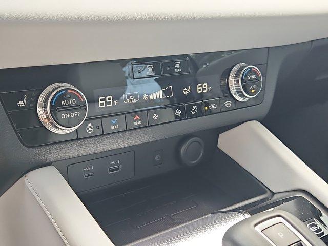 new 2025 Mitsubishi Outlander PHEV car, priced at $50,015