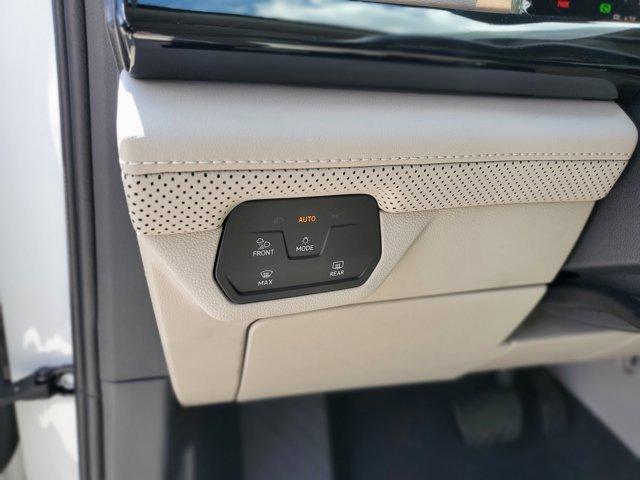 new 2026 Volkswagen Atlas car, priced at $42,149