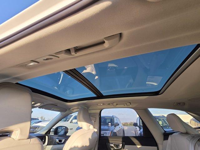 new 2026 Volvo XC60 car, priced at $62,437