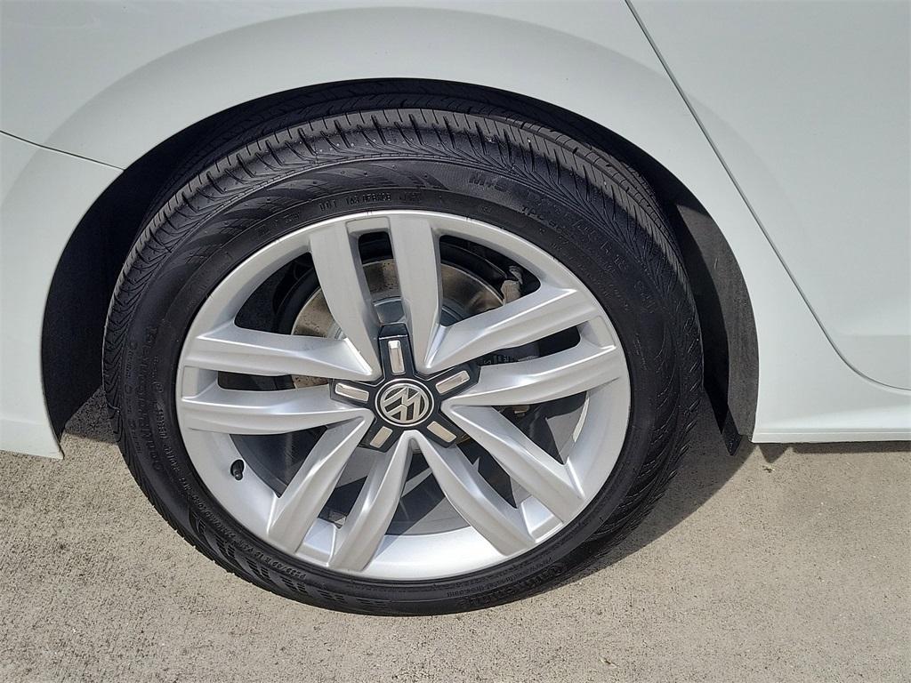 used 2020 Volkswagen Passat car, priced at $15,777