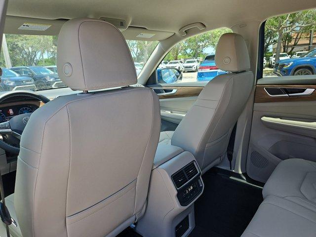 new 2026 Volkswagen Atlas car, priced at $40,578