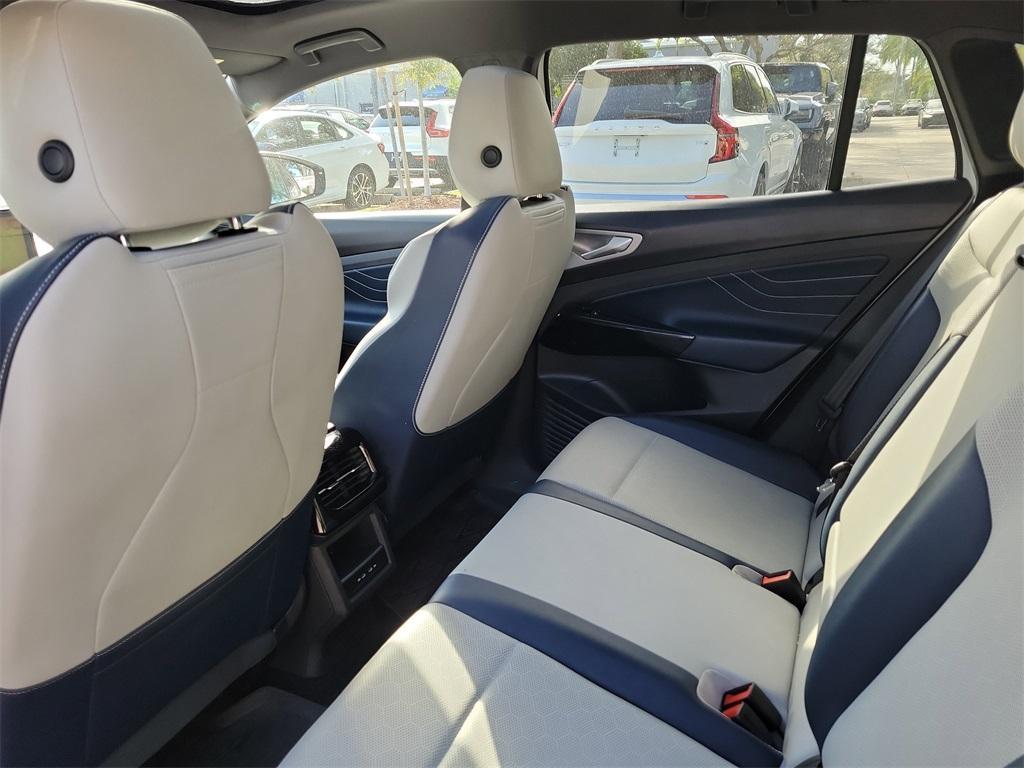 used 2024 Volkswagen ID.4 car, priced at $21,998