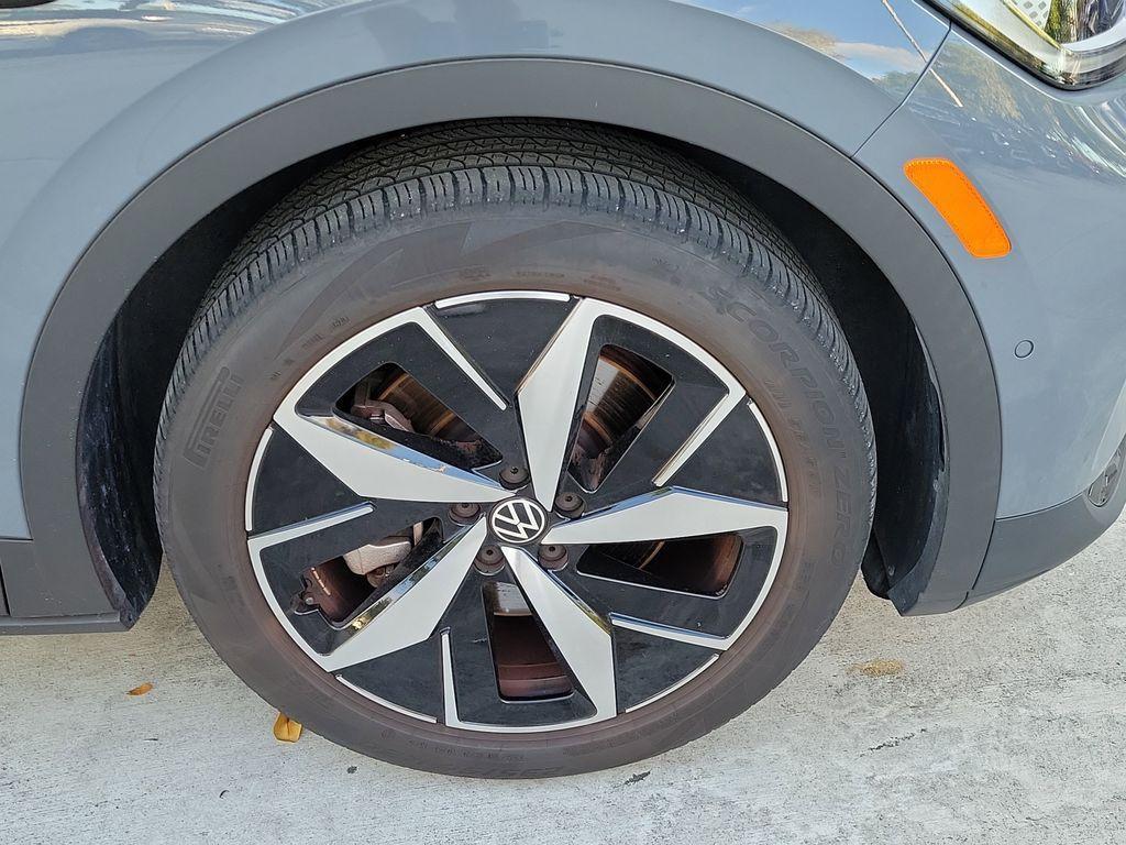 used 2023 Volkswagen ID.4 car, priced at $24,998