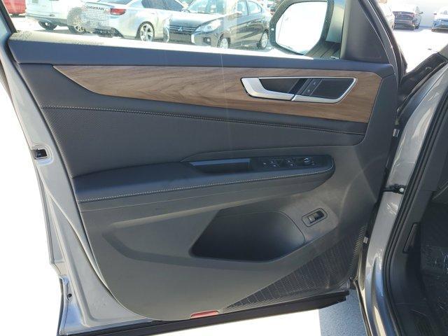 new 2026 Volkswagen Atlas car, priced at $42,809