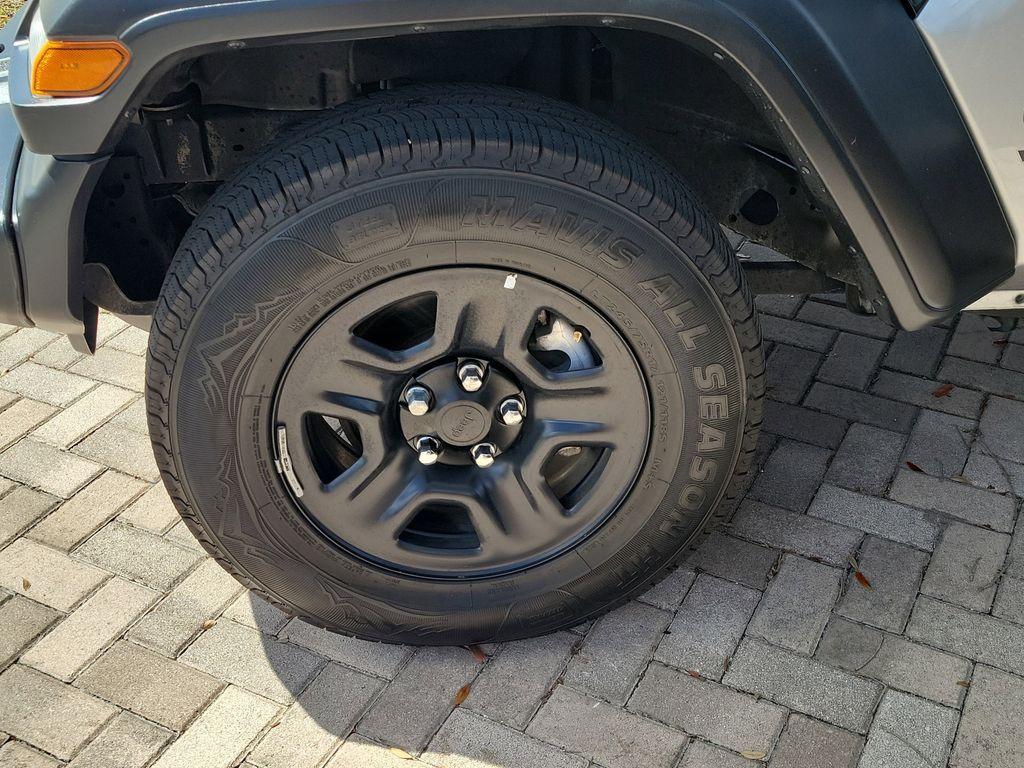 used 2021 Jeep Wrangler Unlimited car, priced at $23,688