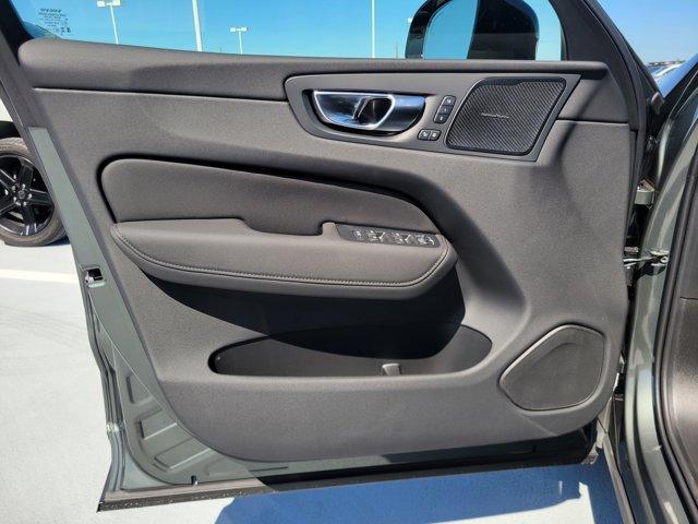 new 2026 Volvo XC60 car, priced at $57,538