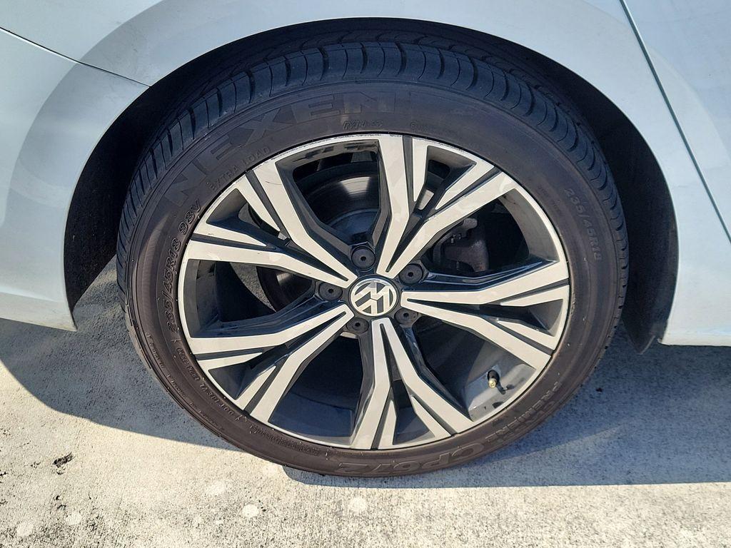 used 2022 Volkswagen Passat car, priced at $17,598
