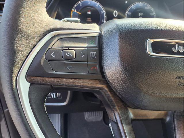 new 2026 Jeep Grand Cherokee car, priced at $45,325