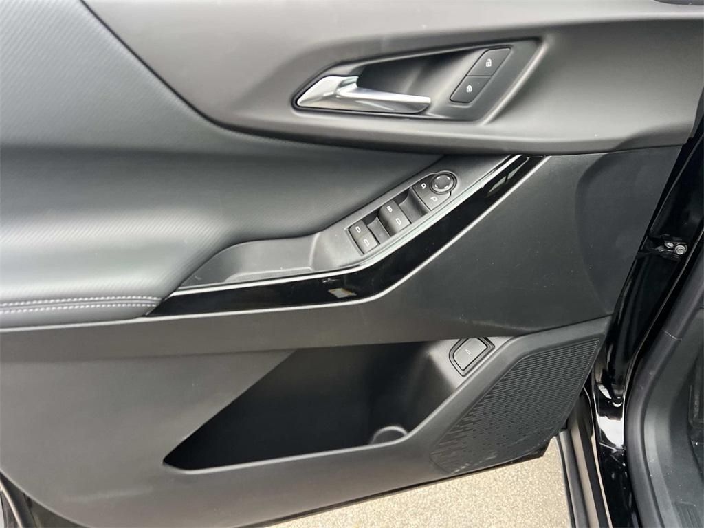 new 2026 Chevrolet Equinox car, priced at $30,454