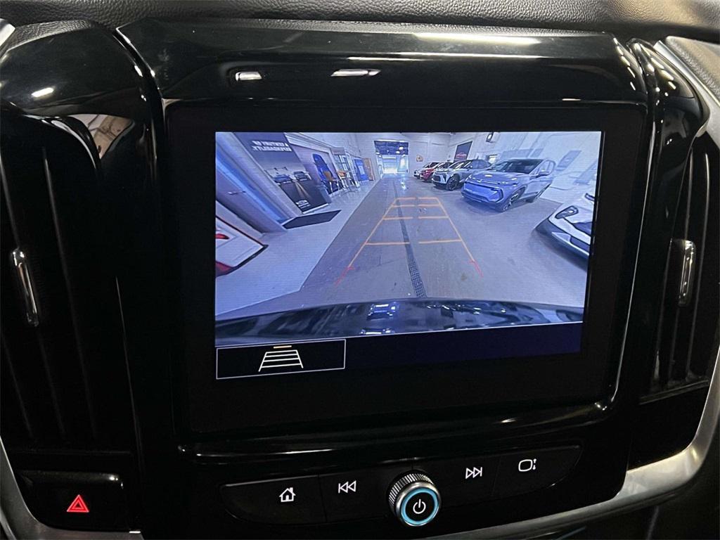 used 2021 Chevrolet Traverse car, priced at $18,500
