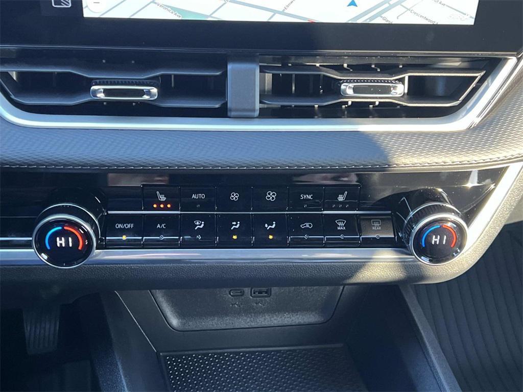 new 2026 Chevrolet Equinox car, priced at $30,454