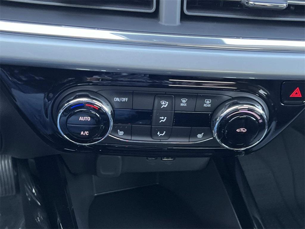 new 2025 Chevrolet Trax car, priced at $23,454