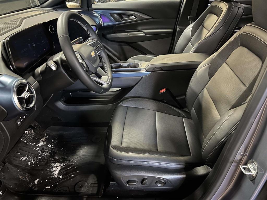 new 2026 Chevrolet Equinox EV car, priced at $38,965