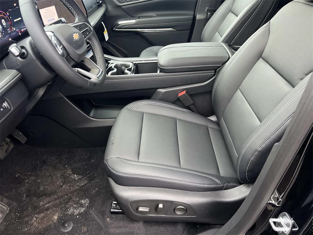 new 2026 Chevrolet Traverse car, priced at $46,250