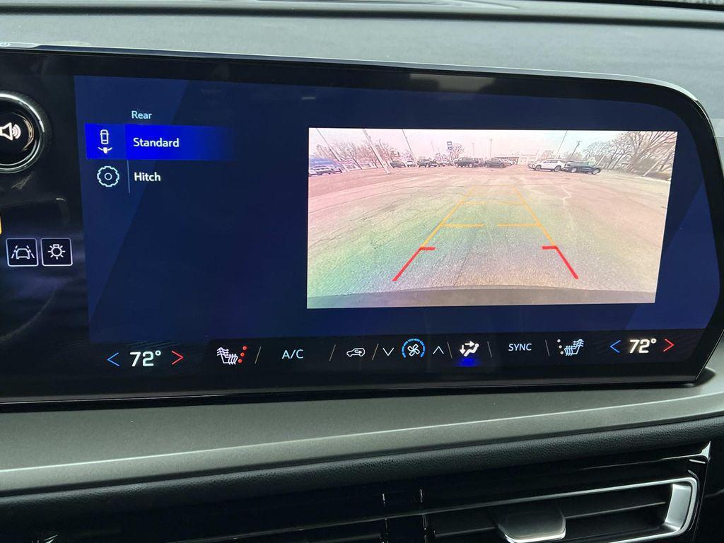 new 2026 Chevrolet Traverse car, priced at $43,220