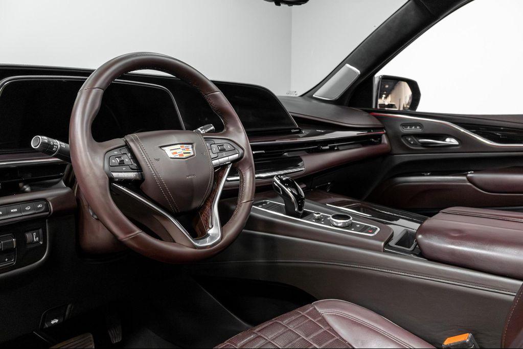 used 2021 Cadillac Escalade ESV car, priced at $63,495