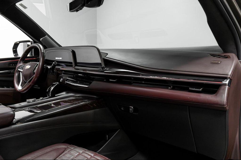 used 2021 Cadillac Escalade ESV car, priced at $63,495
