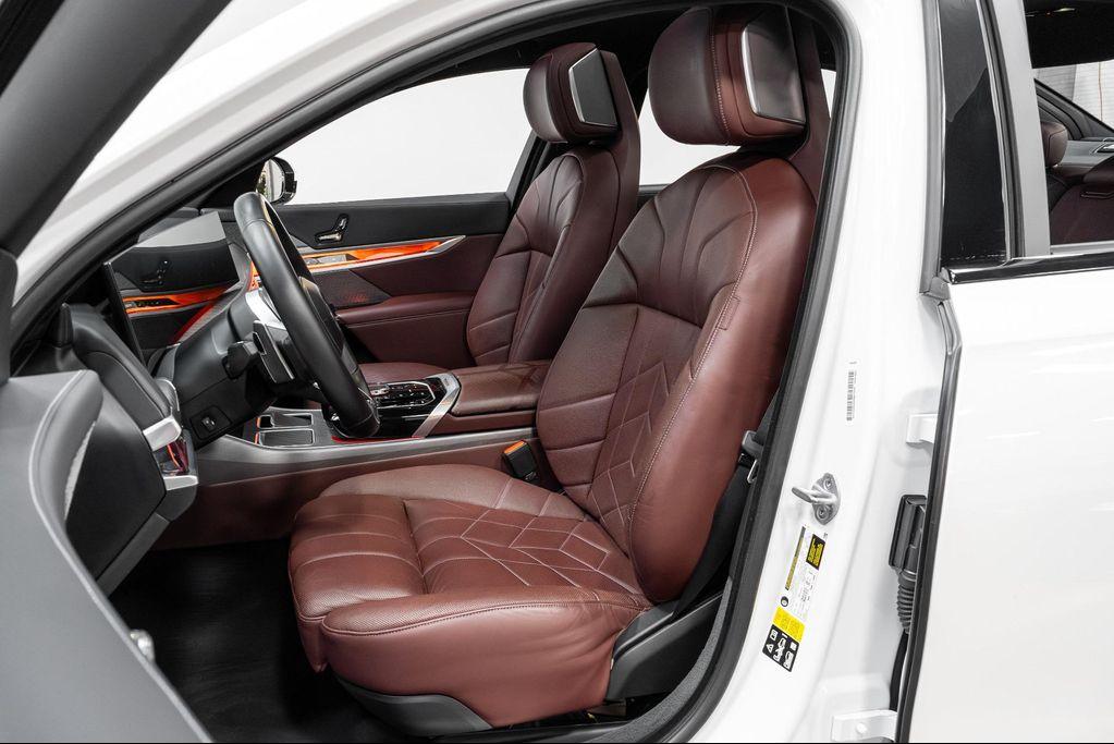 used 2023 BMW 760 car, priced at $81,995