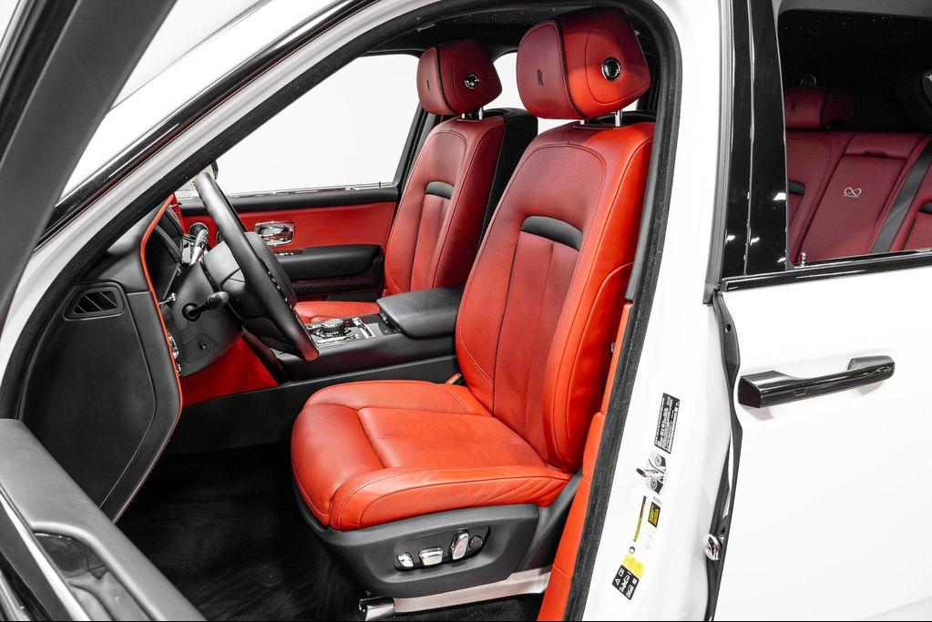 used 2021 Rolls-Royce Cullinan car, priced at $319,995