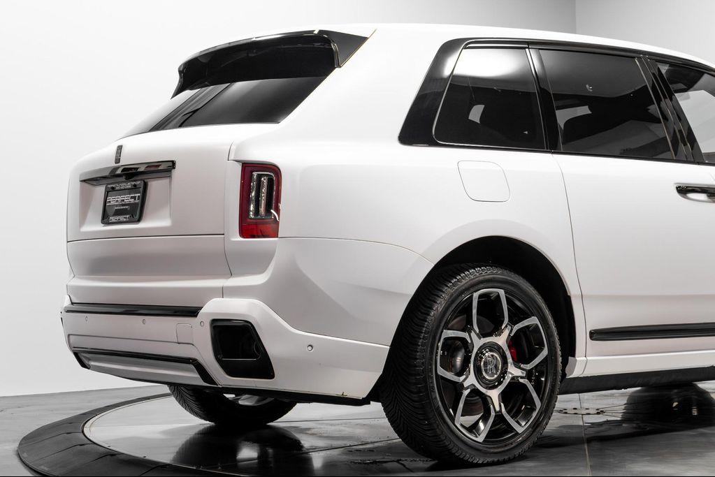 used 2021 Rolls-Royce Cullinan car, priced at $319,995