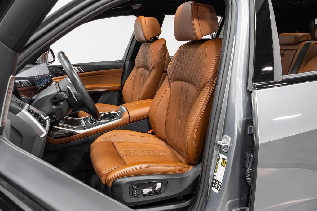used 2024 BMW X7 car, priced at $85,995