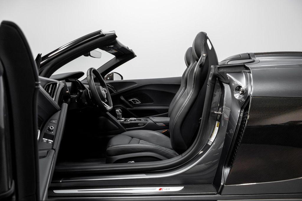used 2022 Audi R8 car