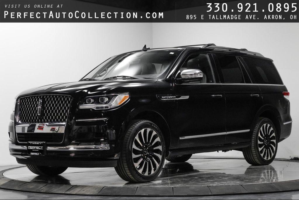 used 2022 Lincoln Navigator car, priced at $61,495