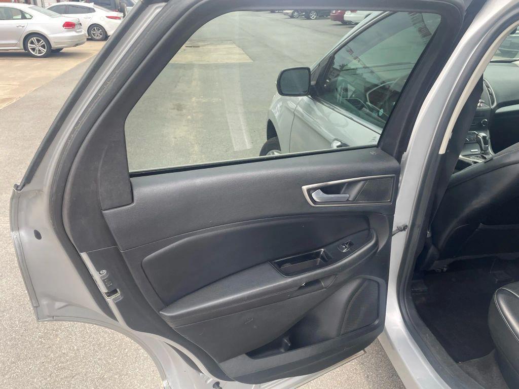 used 2015 Ford Edge car, priced at $4,400