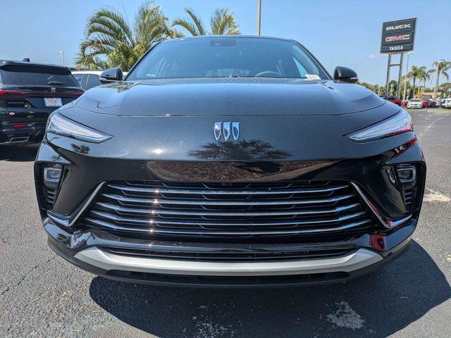 new 2025 Buick Envista car, priced at $23,930