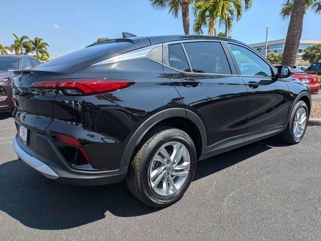 new 2025 Buick Envista car, priced at $23,930