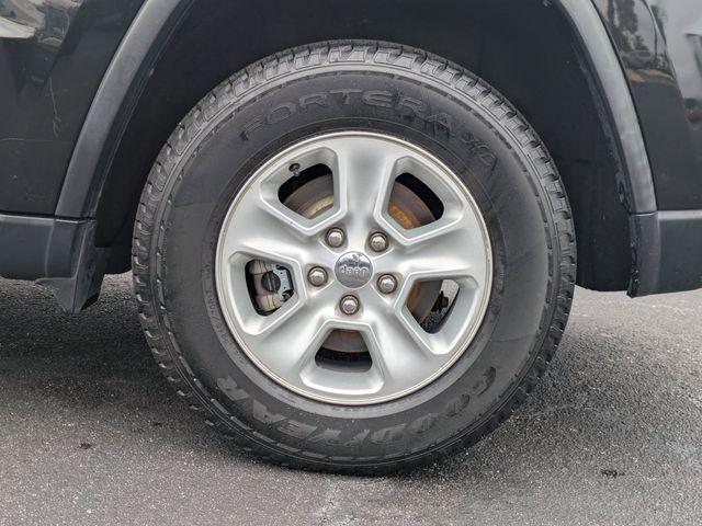 used 2016 Jeep Grand Cherokee car, priced at $13,999