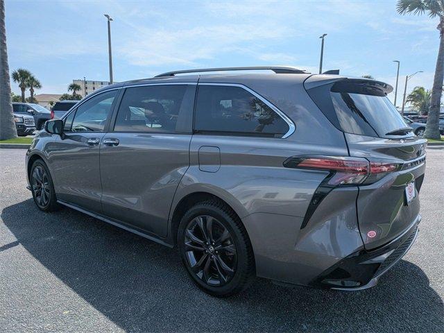 used 2022 Toyota Sienna car, priced at $36,400