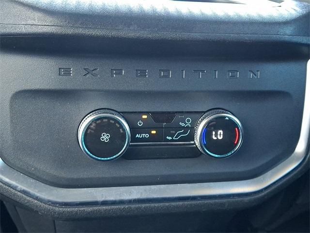used 2025 Ford Expedition car, priced at $58,999